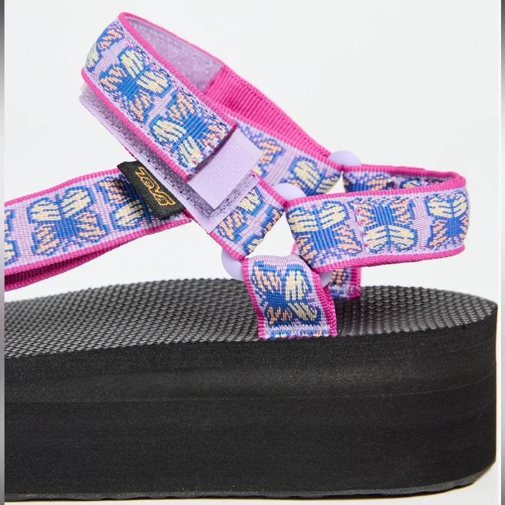 New in Box✨ Teva Butterfly Flatform Universal Sandal - Picture 3 of 7